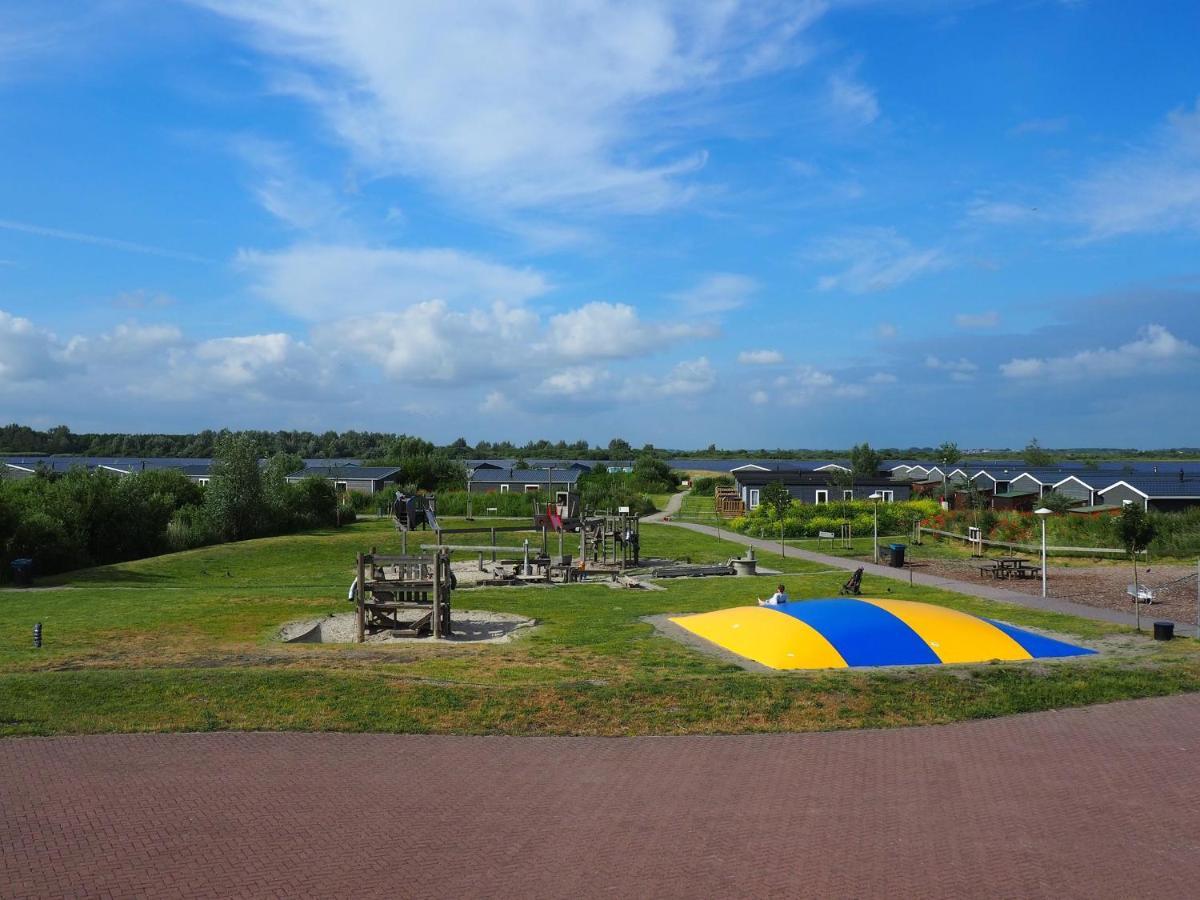 Bj Chalets - De Rug 3 - Vakantiepark Lauwersoog - Luxe Chalet Met Vaatwasser En Inloopkast! Vroege Incheck! Met Airco! Luaran gambar